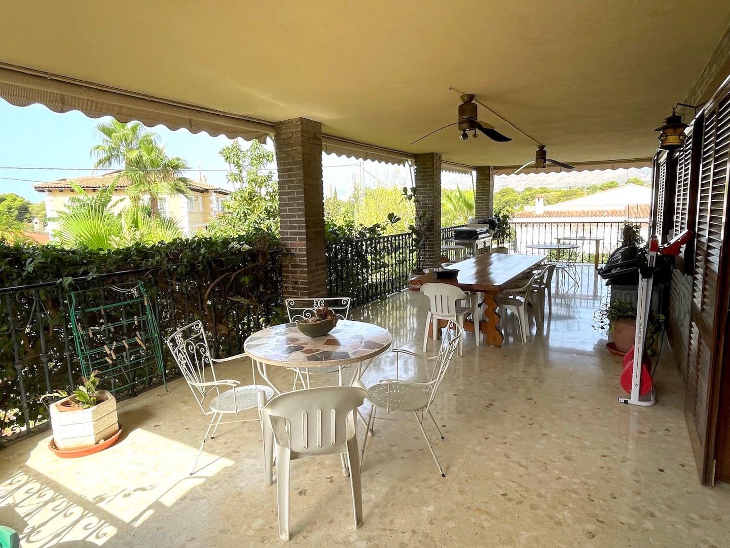 4 soverom Villa til salgs i Benidorm med svømmebasseng garasje - € 630 000 (Ref: 7788236)