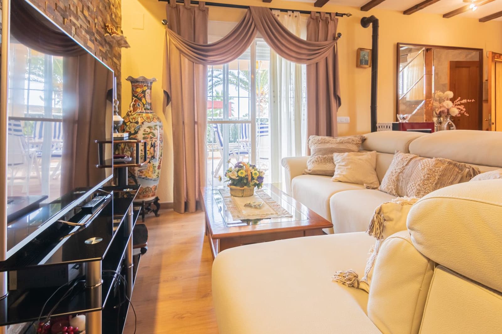 3 bedroom Villa for sale in La Nucia with pool garage - € 530,000 (Ref: 7788241)