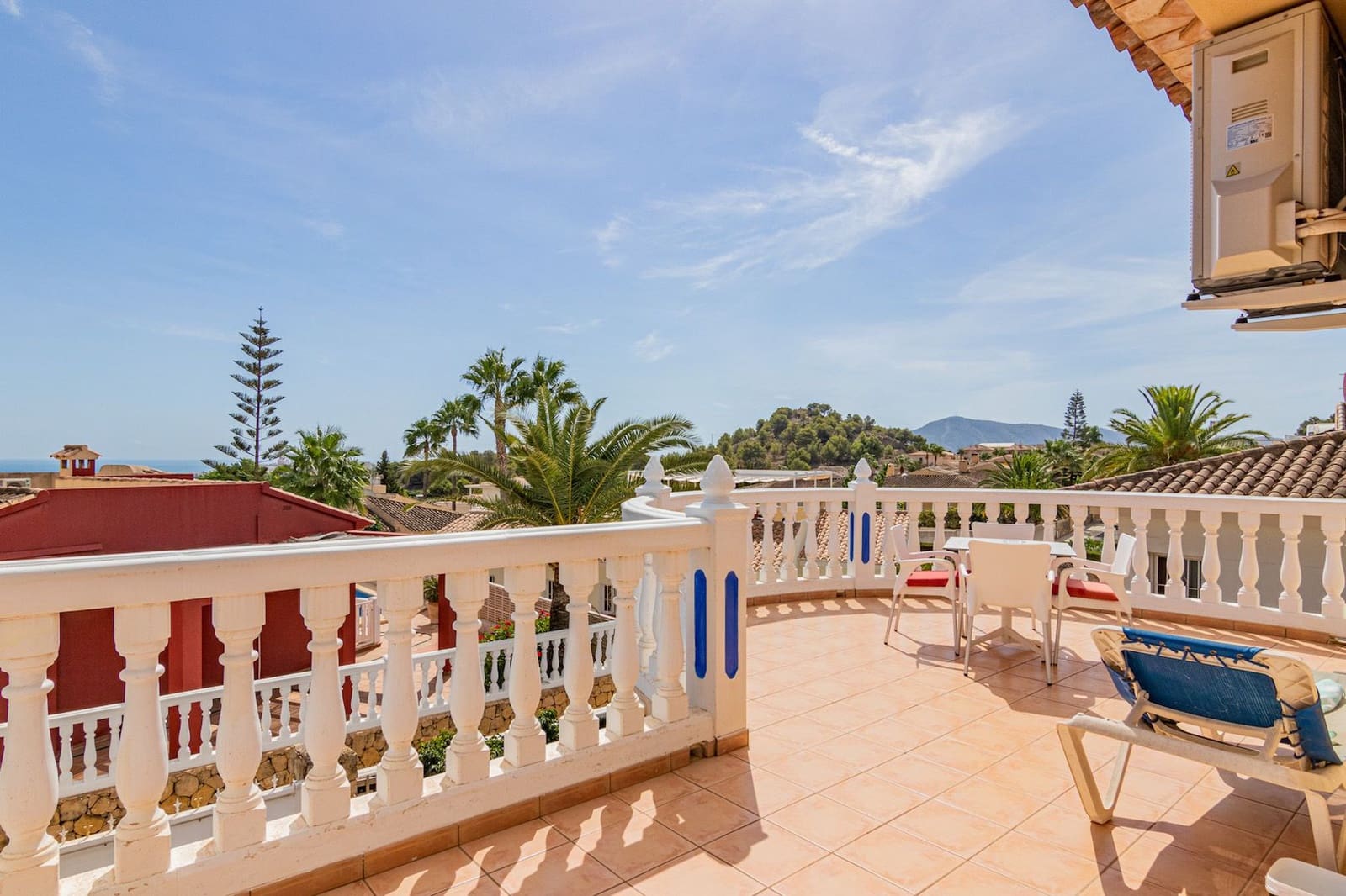 3 bedroom Villa for sale in La Nucia with pool garage - € 530,000 (Ref: 7788241)