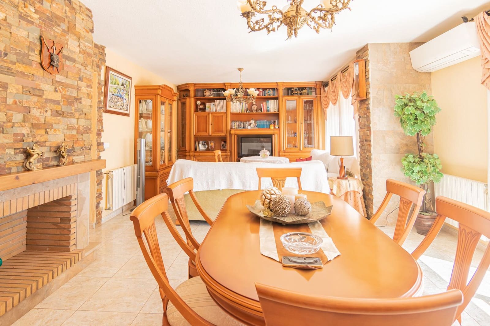3 bedroom Villa for sale in La Nucia with pool garage - € 530,000 (Ref: 7788241)