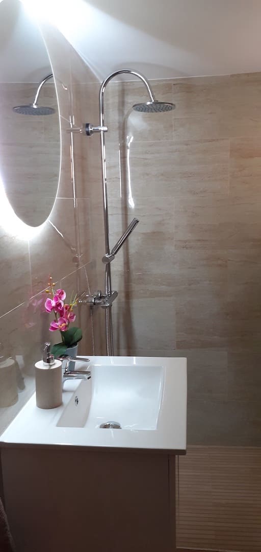 3 bedroom Villa for sale in Albir with pool garage - € 795,000 (Ref: 7844062)