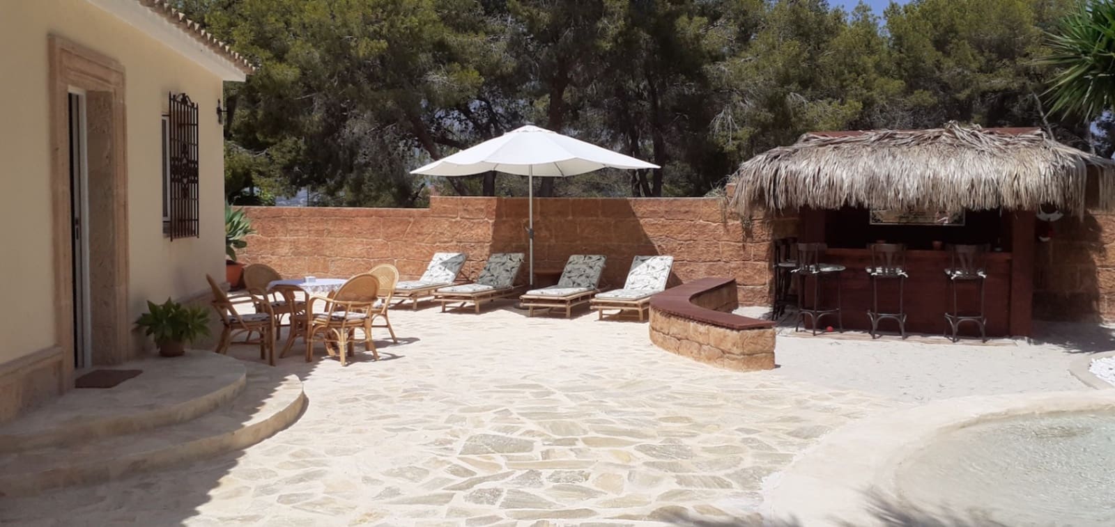 3 bedroom Villa for sale in Albir with pool garage - € 795,000 (Ref: 7844062)