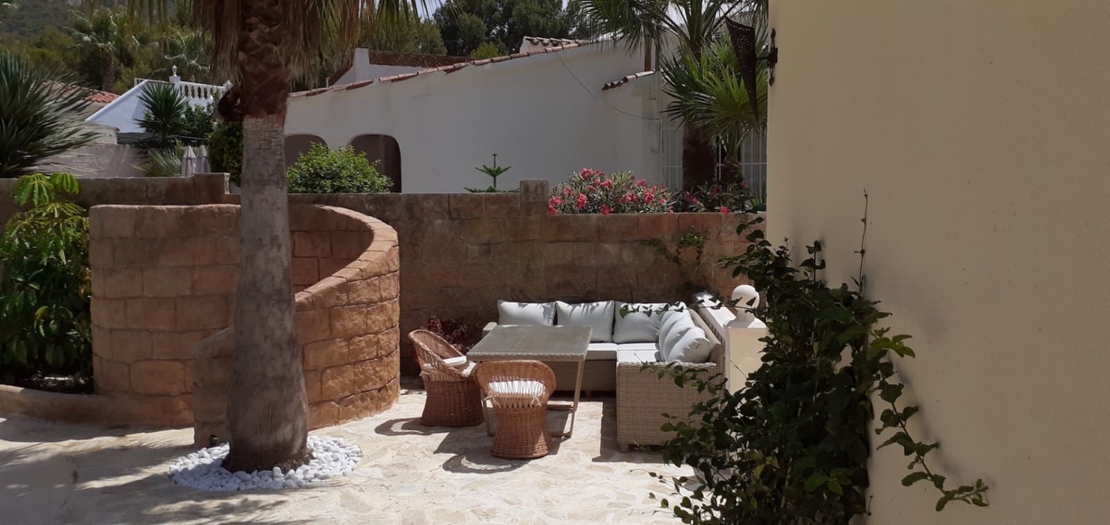 3 bedroom Villa for sale in Albir with pool garage - € 795,000 (Ref: 7844062)