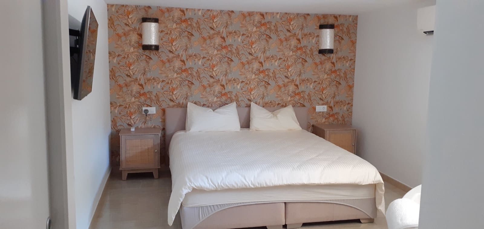 3 bedroom Villa for sale in Albir with pool garage - € 795,000 (Ref: 7844062)