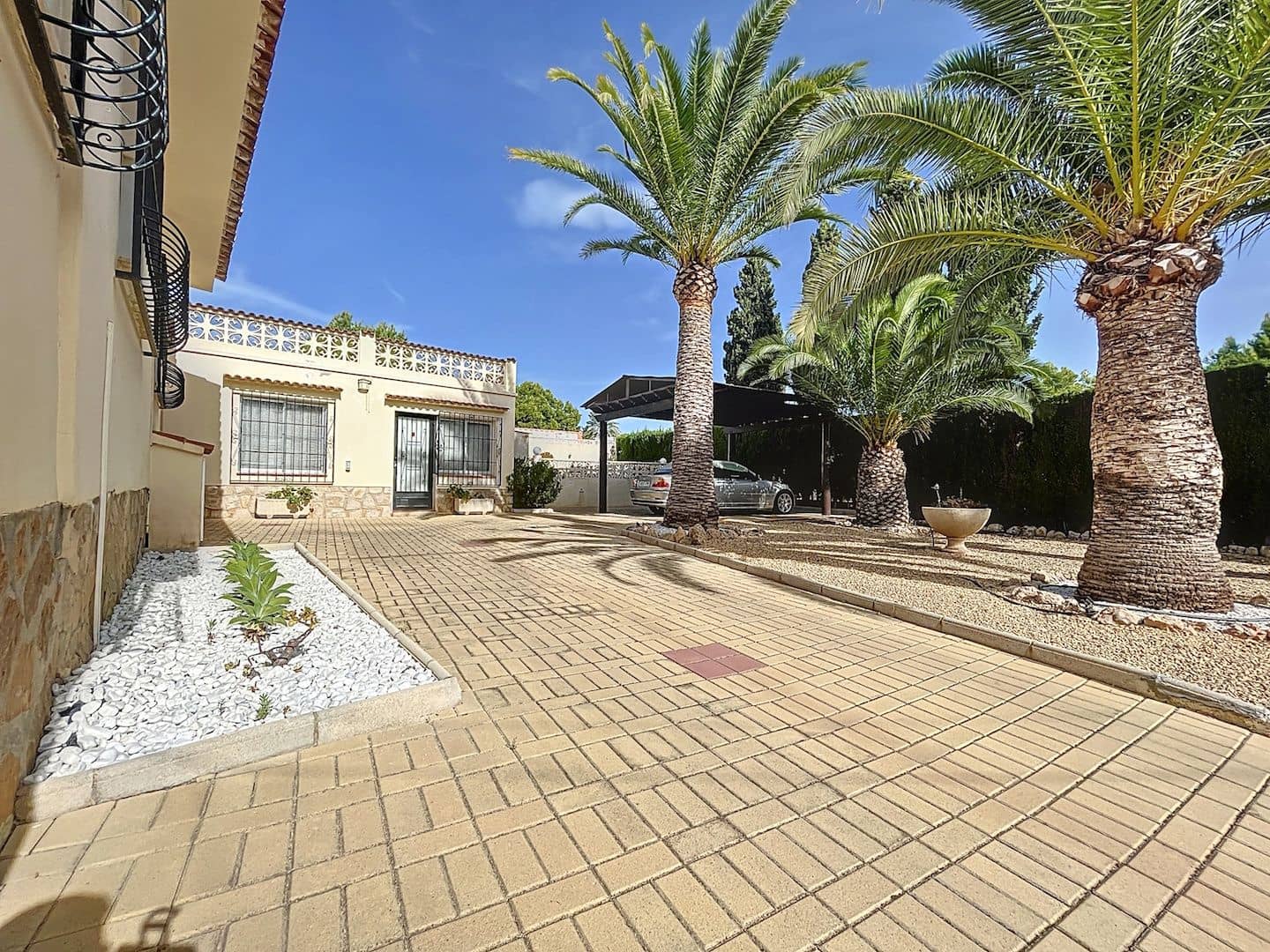 3 soveværelse Villa til salg i Alfaz del Pi / L'Alfas del Pi med swimmingpool garage - € 530.000 (Ref: 7846483)