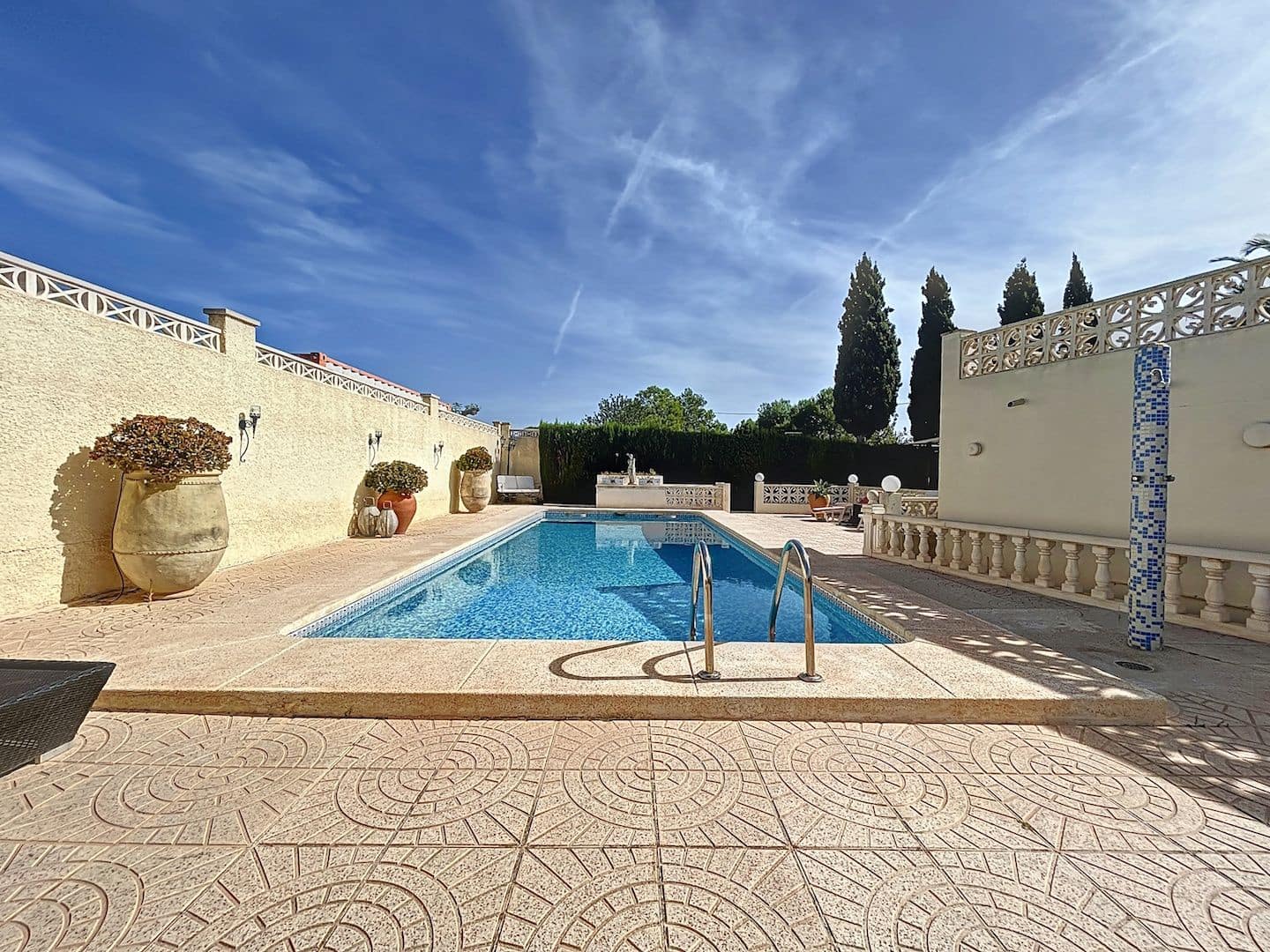 3 soveværelse Villa til salg i Alfaz del Pi / L'Alfas del Pi med swimmingpool garage - € 530.000 (Ref: 7846483)