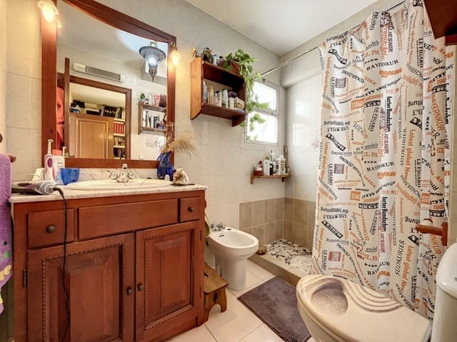 2 bedroom Bungalow for sale in La Nucia Pueblo  , La Nucia with pool garage - € 210,000 (Ref: 7883994)