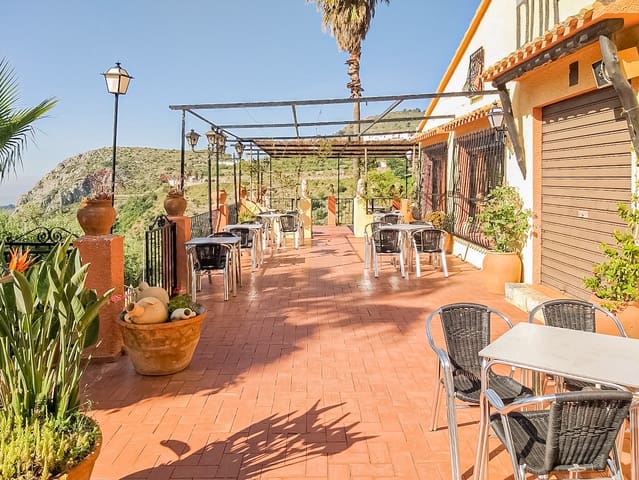 3 chambre Restaurant/Bar à vendre à Tárbena avec piscine garage - 685 000 € (Ref: 8152525)