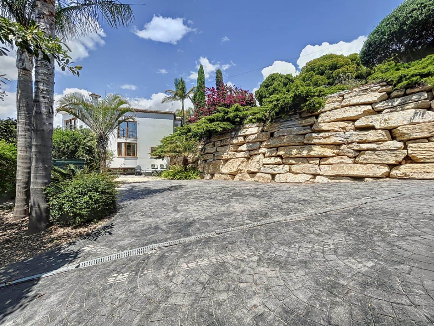 8 soverom Villa til salgs i Altea med svømmebasseng garasje - € 1 950 000 (Ref: 8317121)