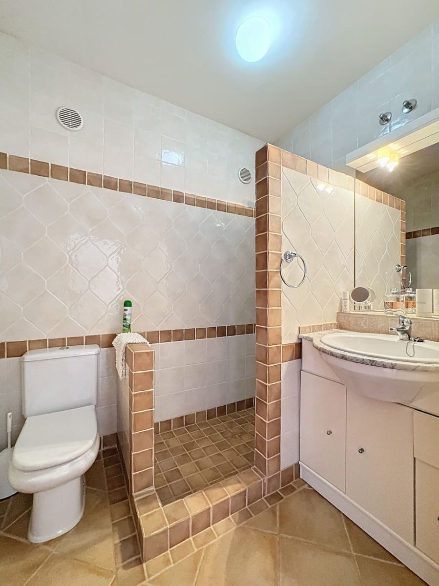 Chalet de 6 habitaciones en Altea en venta con piscina garaje - 1.700.000 € (Ref: 8404274)