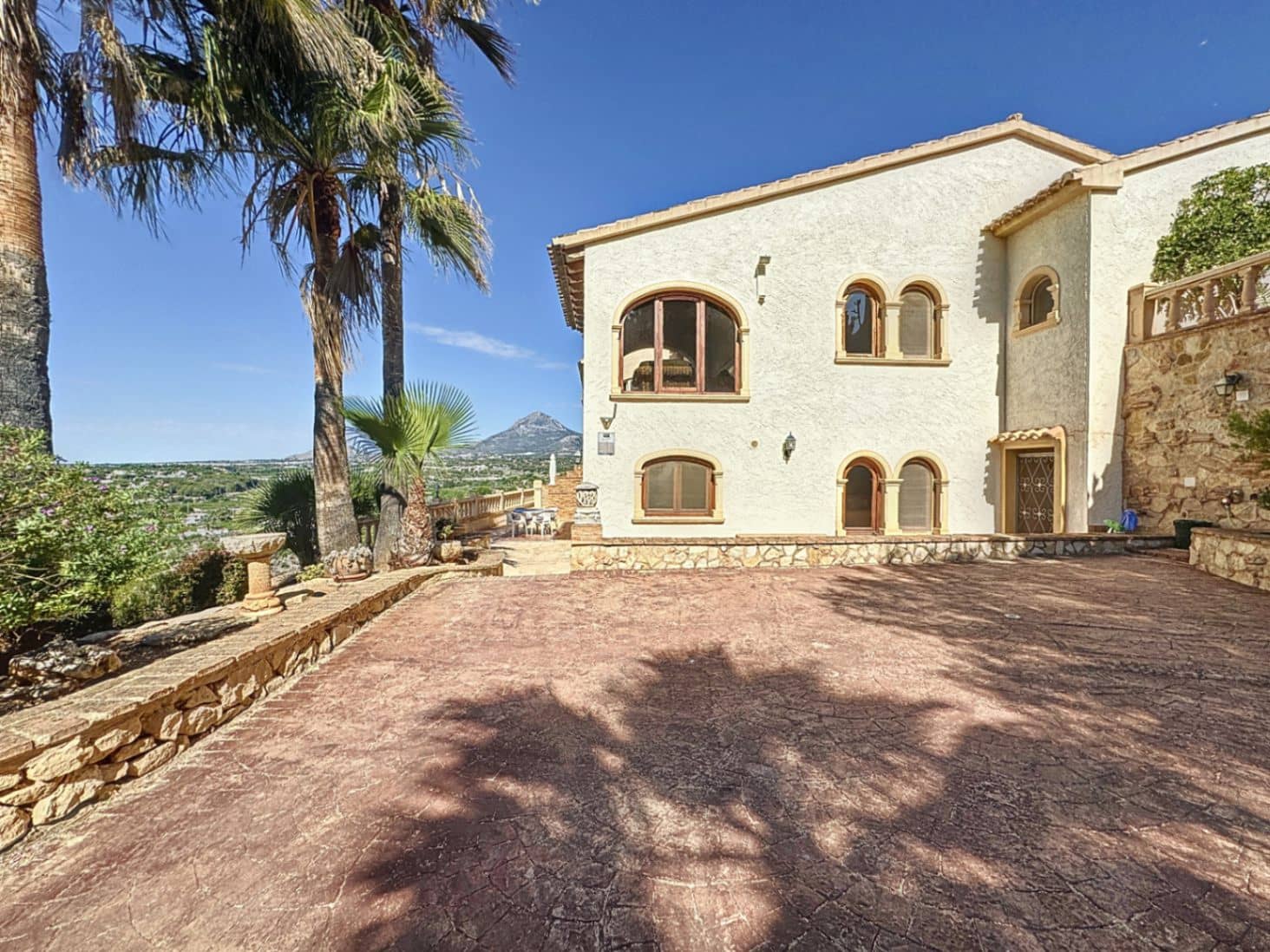 Chalet de 6 habitaciones en Altea en venta con piscina garaje - 1.700.000 € (Ref: 8404274)