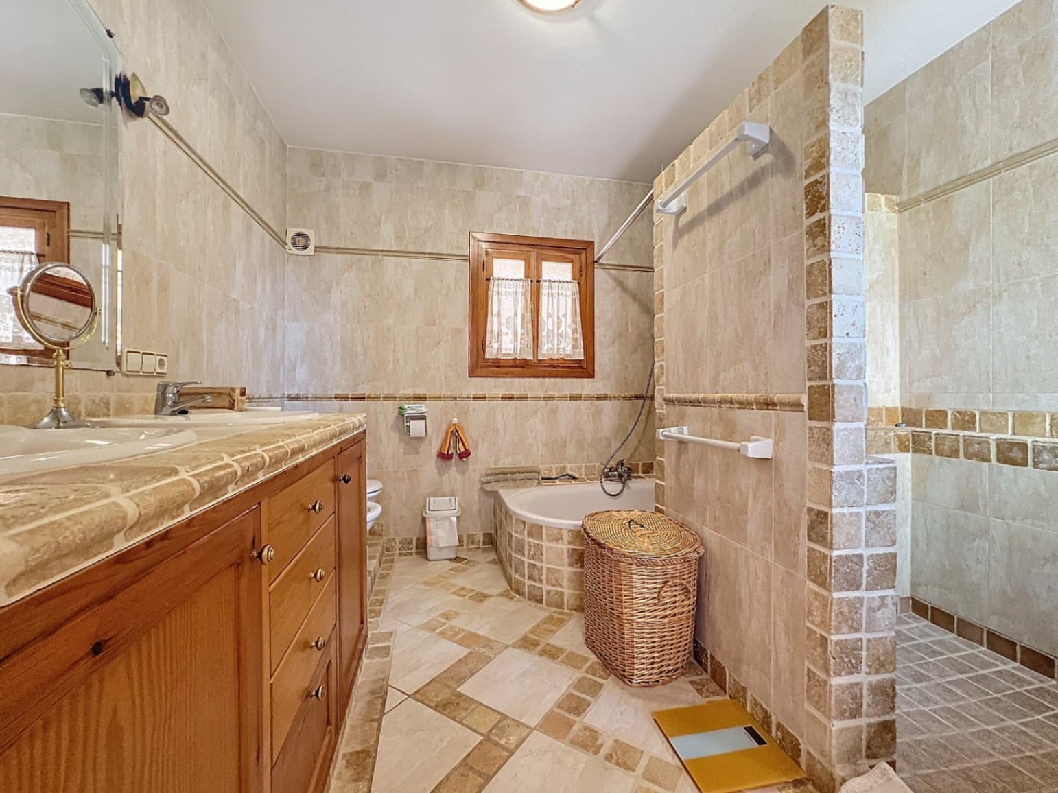 Chalet de 6 habitaciones en Altea en venta con piscina garaje - 1.700.000 € (Ref: 8404274)