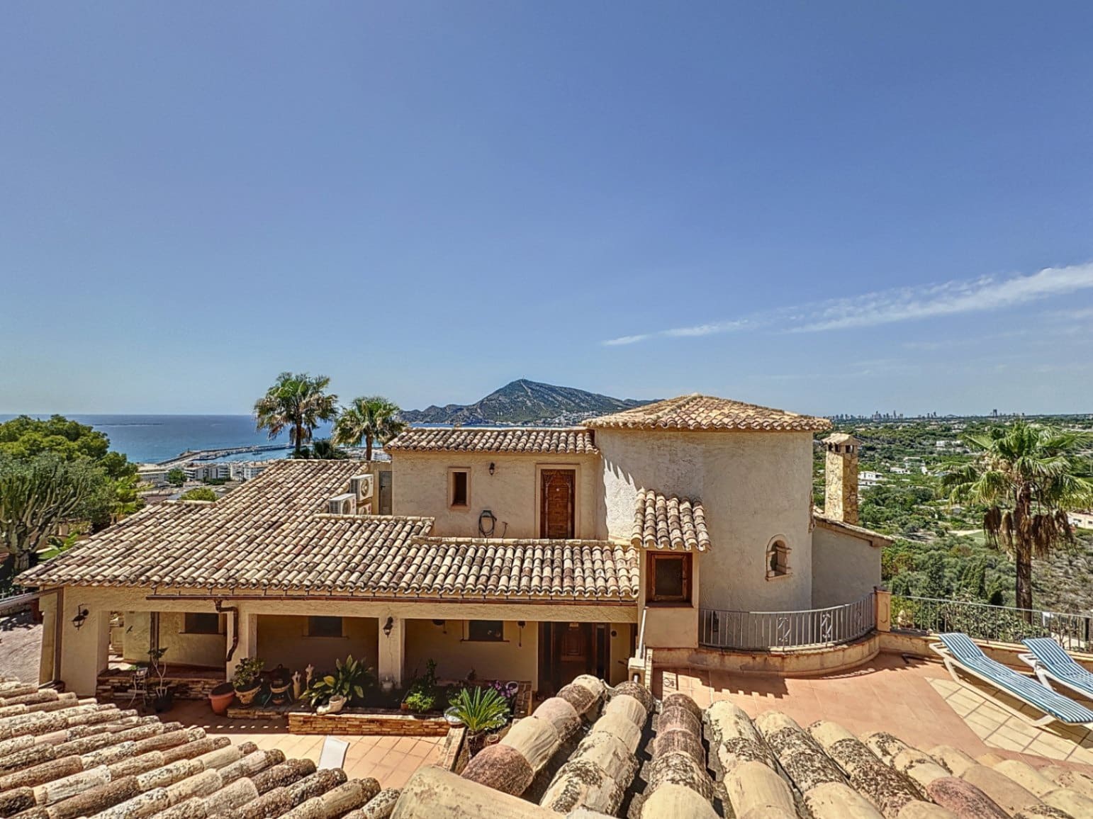Chalet de 6 habitaciones en Altea en venta con piscina garaje - 1.700.000 € (Ref: 8404274)
