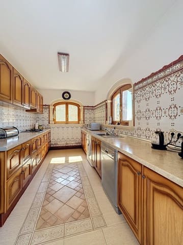 Chalet de 6 habitaciones en Altea en venta con piscina garaje - 1.700.000 € (Ref: 8404274)