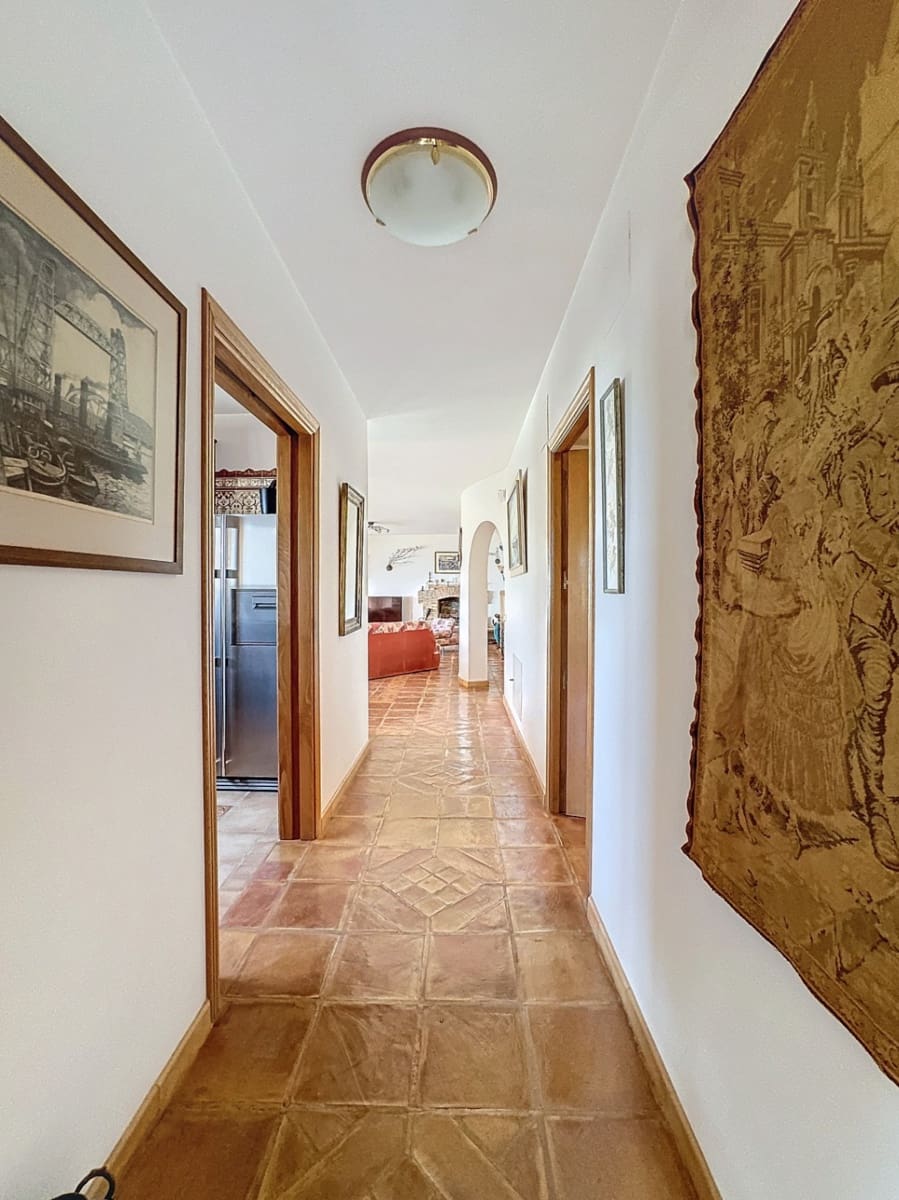 Chalet de 6 habitaciones en Altea en venta con piscina garaje - 1.700.000 € (Ref: 8404274)