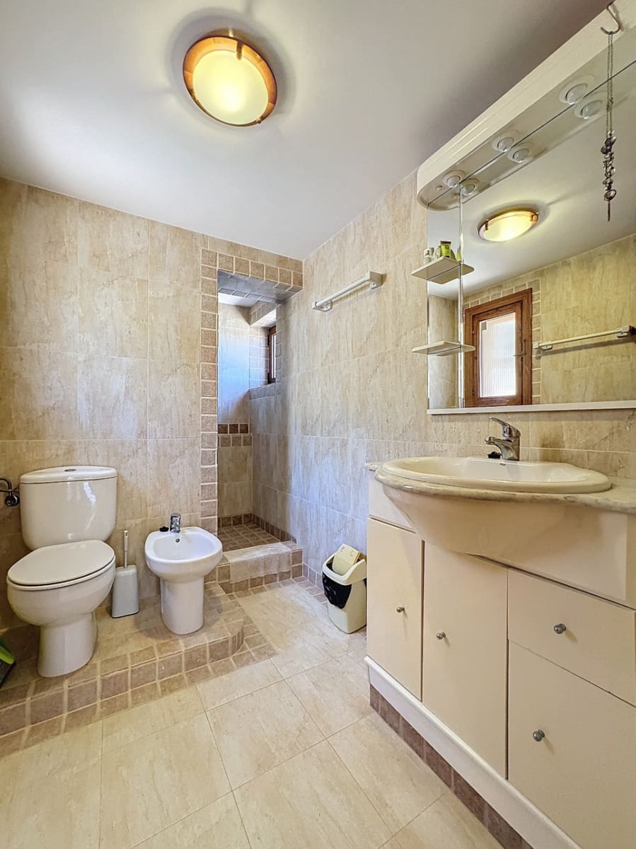 Chalet de 6 habitaciones en Altea en venta con piscina garaje - 1.700.000 € (Ref: 8404274)