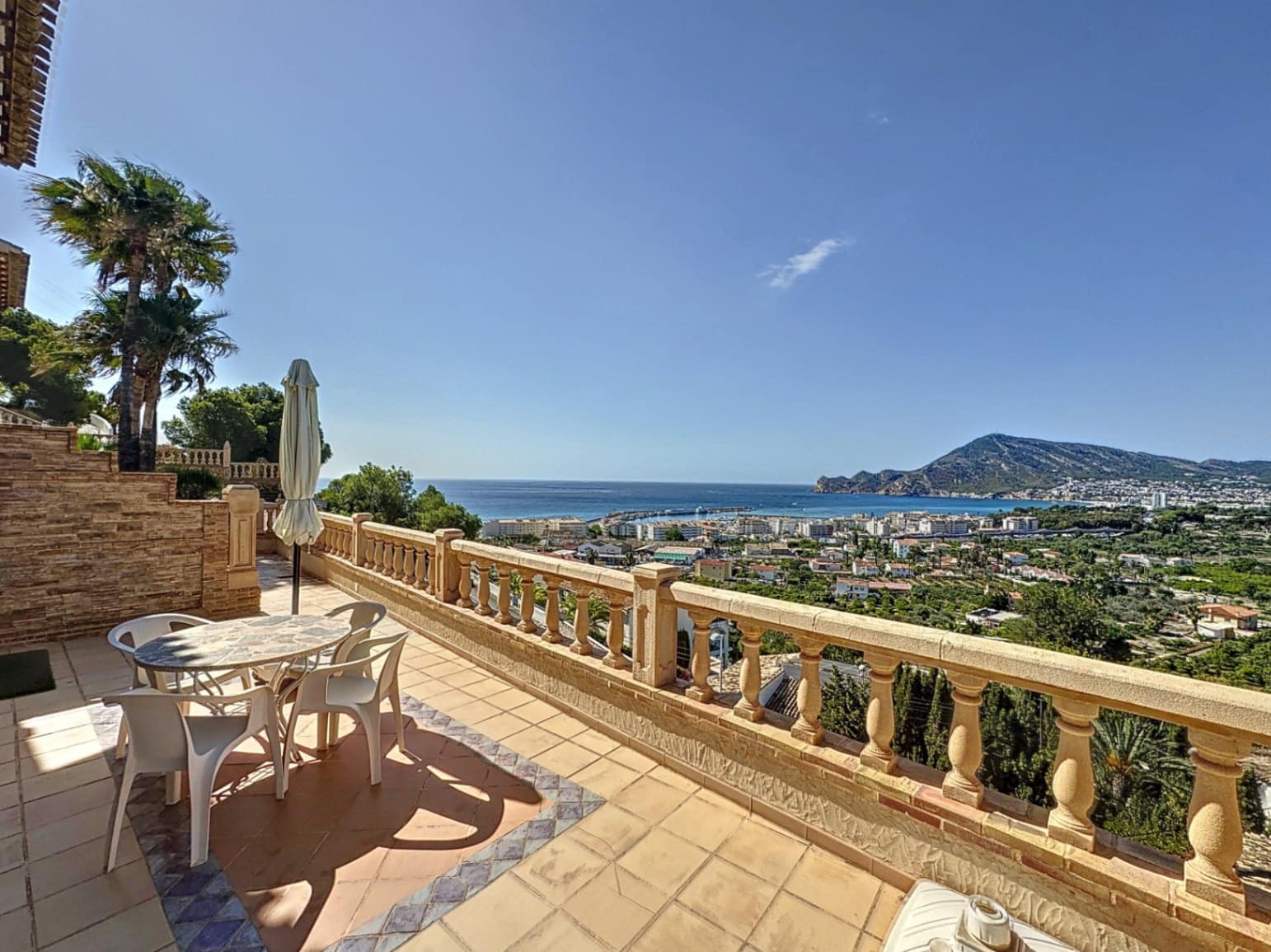 Chalet de 6 habitaciones en Altea en venta con piscina garaje - 1.700.000 € (Ref: 8404274)