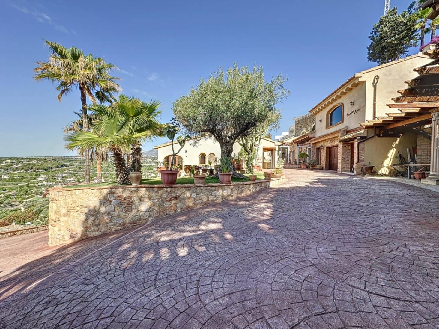 Chalet de 6 habitaciones en Altea en venta con piscina garaje - 1.700.000 € (Ref: 8404274)