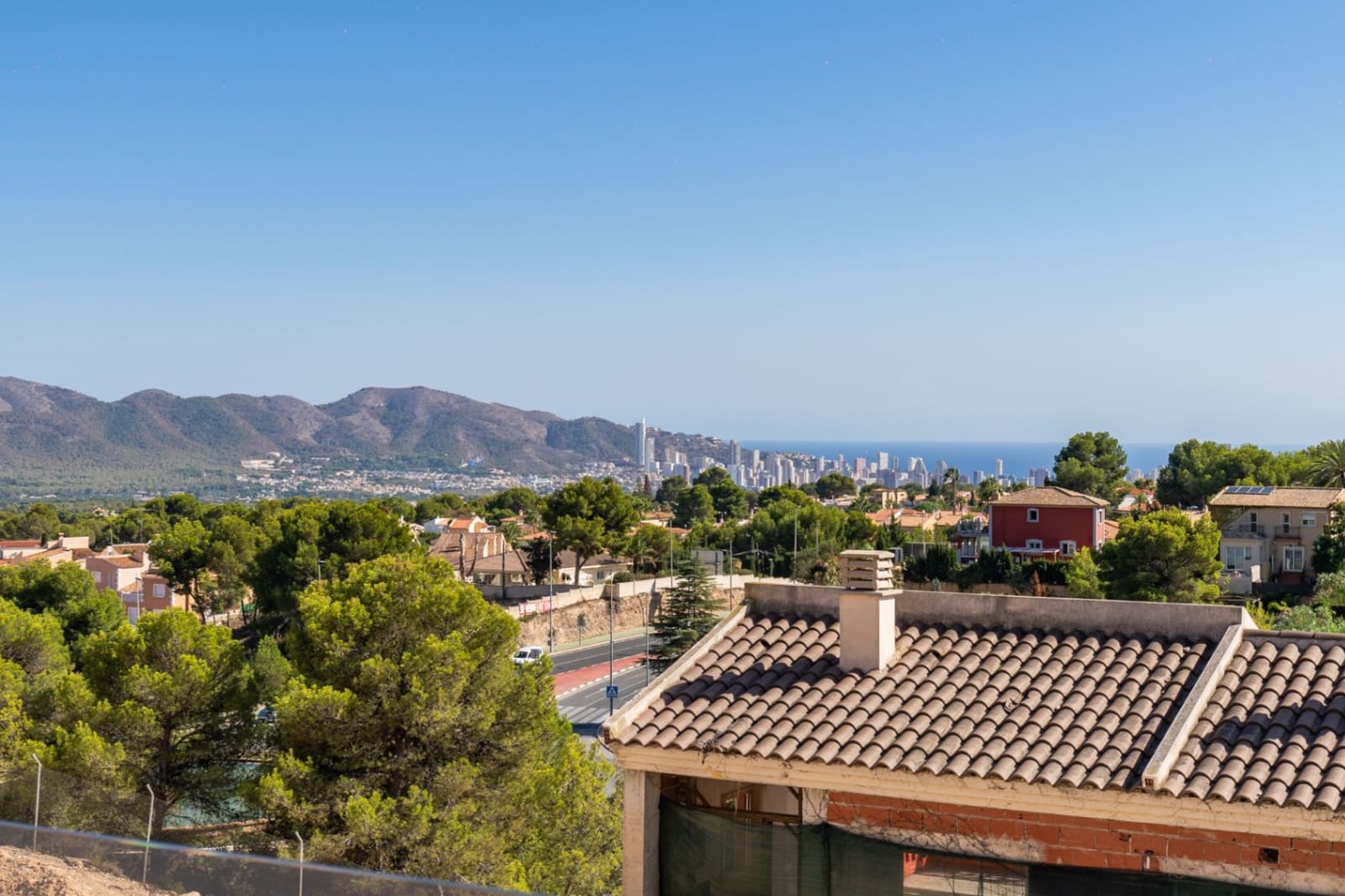 4 soverom Bungalow til salgs i La Nucia med svømmebasseng garasje - € 493 000 (Ref: 8408495)