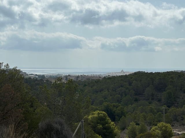 Byggegrund til salg i La Nucia Pueblo  , La Nucia - € 190.000 (Ref: 8429440)