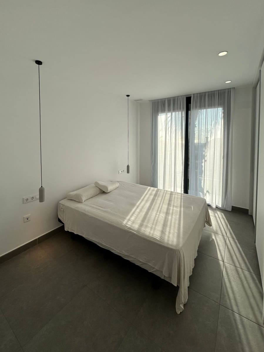 3 bedroom Villa for sale in Polop with pool - € 415,000 (Ref: 8533214)