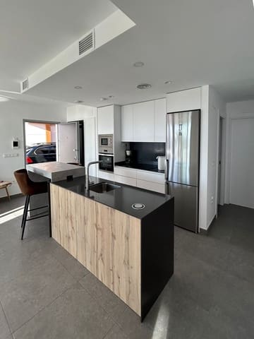 Chalet de 3 habitaciones en Polop en venta con piscina - 415.000 € (Ref: 8533214)