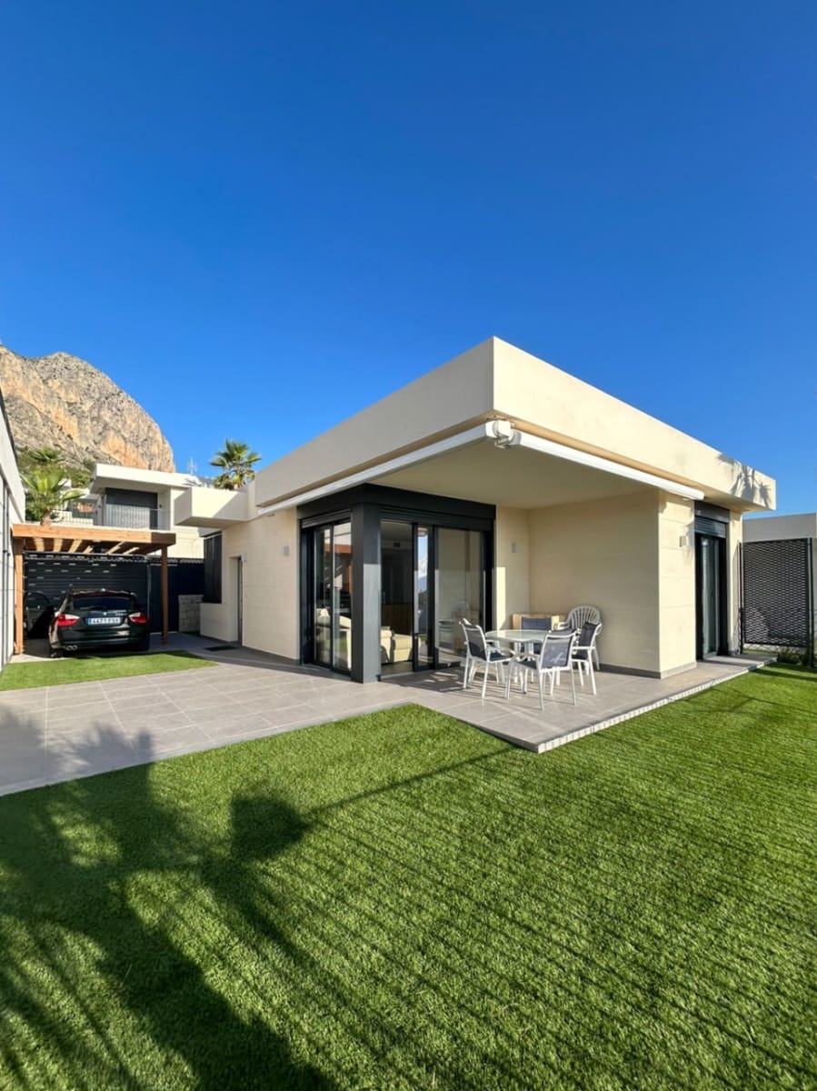 3 bedroom Villa for sale in Polop with pool - € 415,000 (Ref: 8533214)