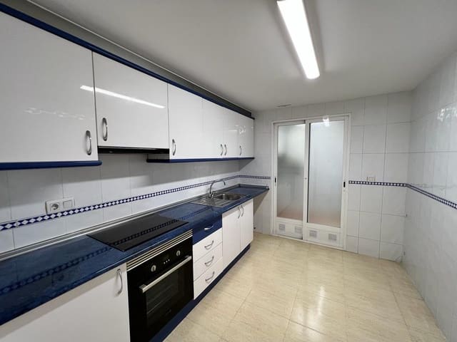 3 sovrum Lägenhet att hyra i Pueblo - Urbanizaciones, Alfaz del Pi / L'Alfàs del Pi med garage - 1 200 € (Ref: 8586726)