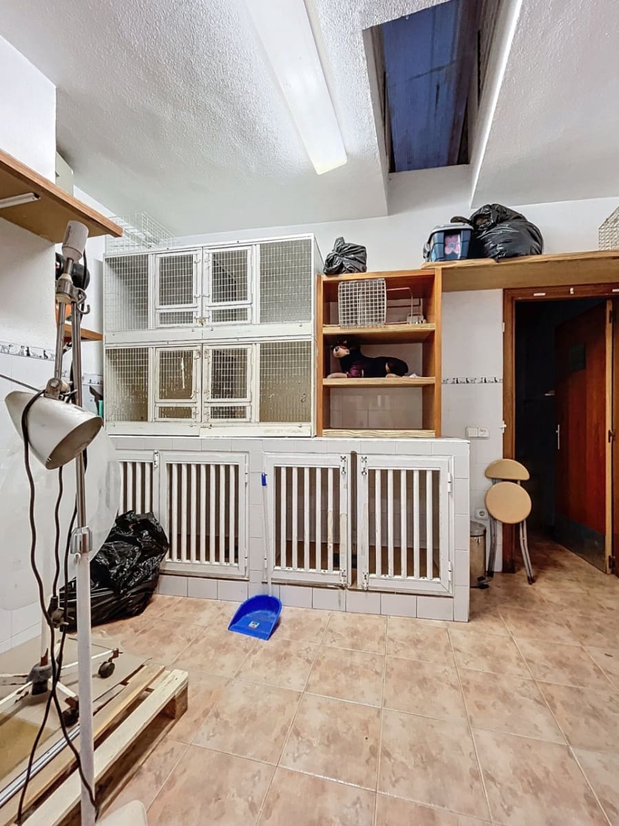 13 soveværelse Villa til salg i Alfaz del Pi / L'Alfas del Pi - € 480.000 (Ref: 8668726)