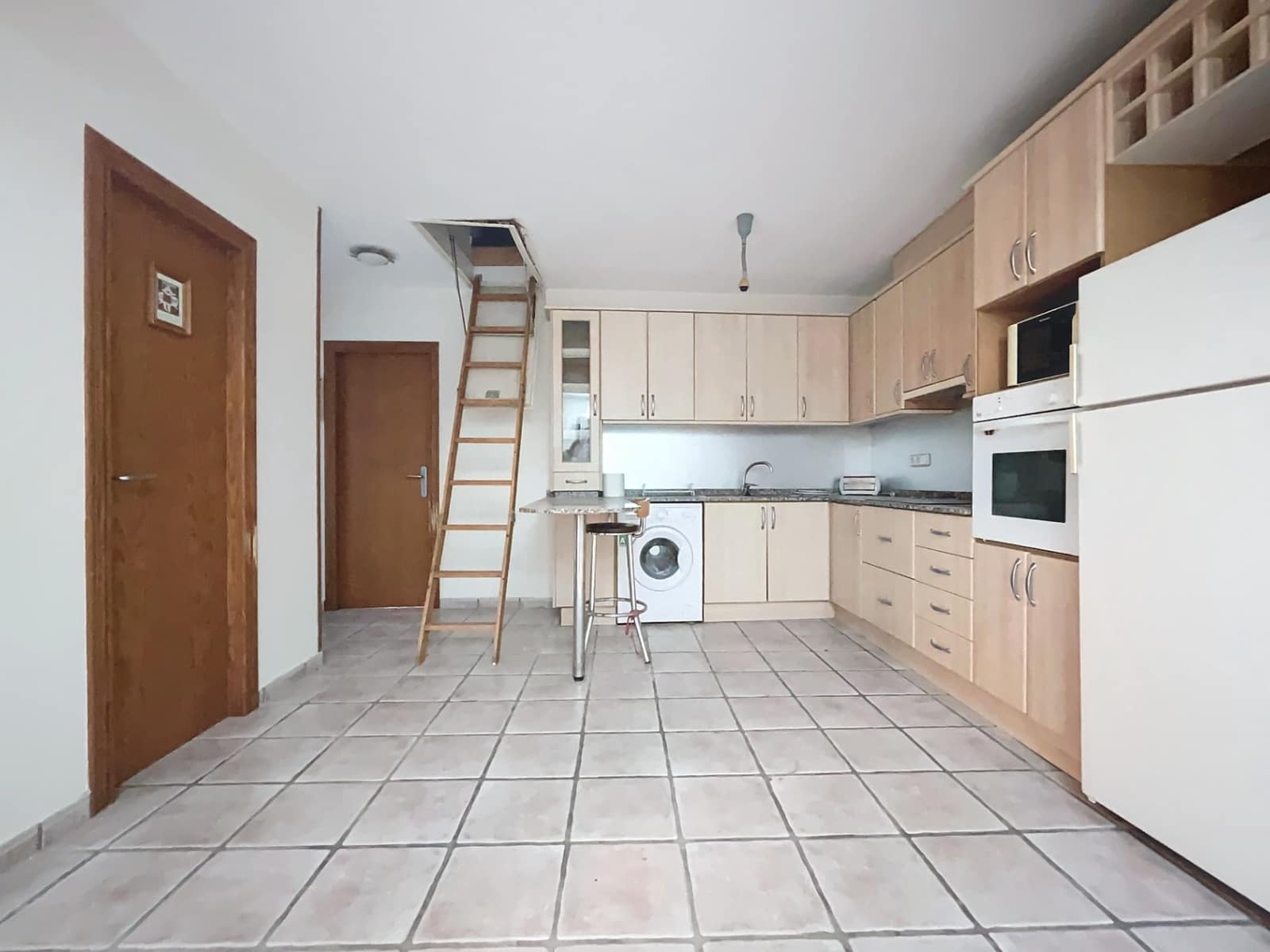 13 soveværelse Villa til salg i Alfaz del Pi / L'Alfas del Pi - € 480.000 (Ref: 8668726)