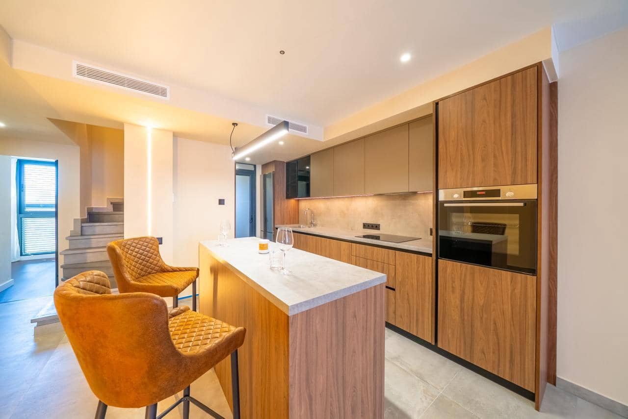 3 bedroom Apartment for sale in La Villajoyosa / Vila Joiosa with pool - € 379,000 (Ref: 8697331)