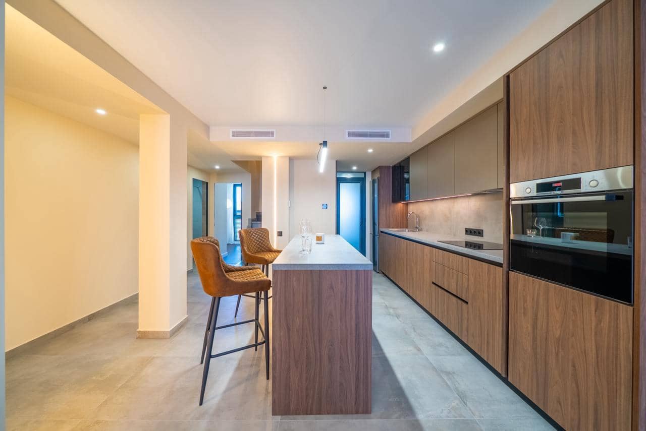 3 bedroom Apartment for sale in La Villajoyosa / Vila Joiosa with pool - € 379,000 (Ref: 8697331)