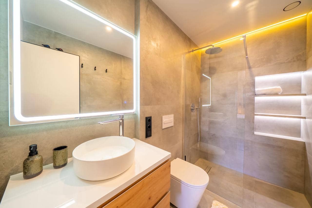 3 bedroom Apartment for sale in La Villajoyosa / Vila Joiosa with pool - € 379,000 (Ref: 8697331)