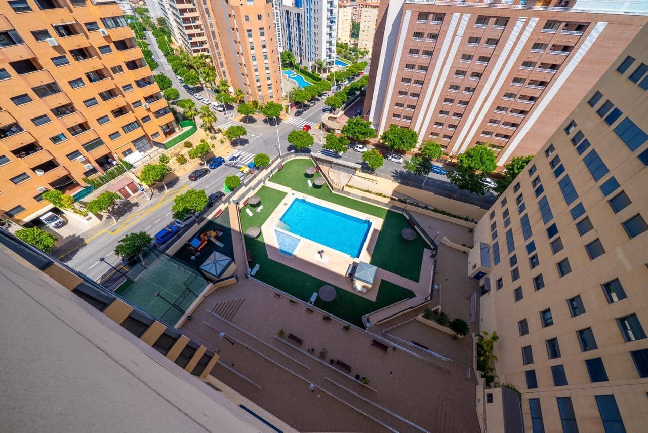 3 bedroom Apartment for sale in La Villajoyosa / Vila Joiosa with pool - € 379,000 (Ref: 8697331)