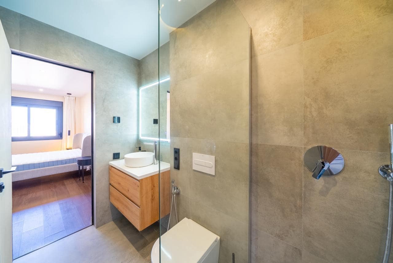 3 bedroom Apartment for sale in La Villajoyosa / Vila Joiosa with pool - € 379,000 (Ref: 8697331)