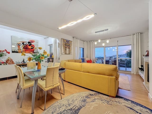 4 soveværelse Villa til salg i La Nucia Pueblo  , La Nucia med swimmingpool garage - € 765.000 (Ref: 8712294)