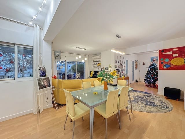 4 soveværelse Villa til salg i La Nucia Pueblo  , La Nucia med swimmingpool garage - € 765.000 (Ref: 8712294)