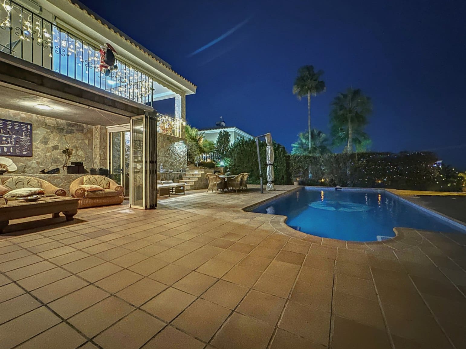 4 soveværelse Villa til salg i La Nucia med swimmingpool garage - € 765.000 (Ref: 8712294)