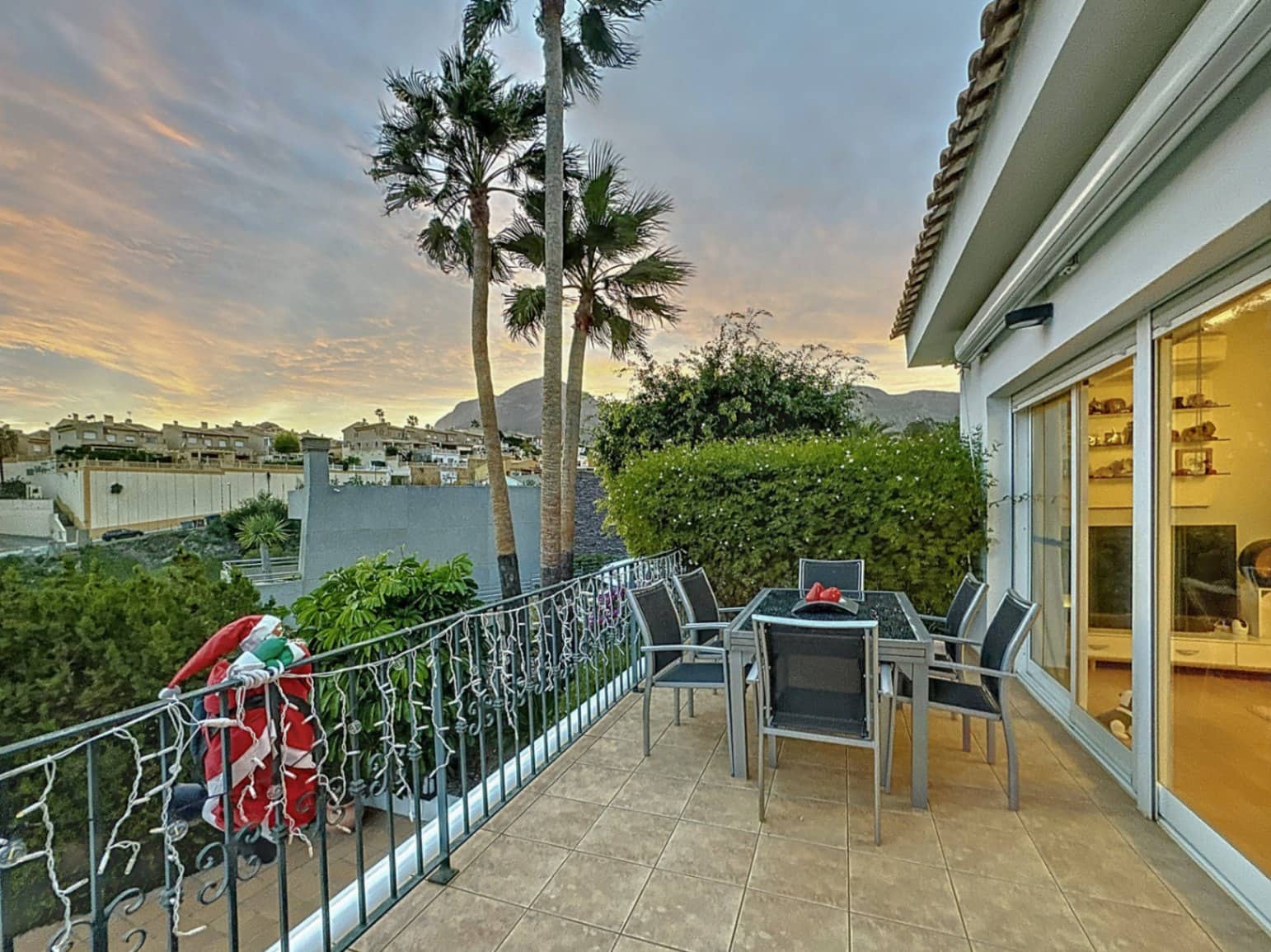 4 soveværelse Villa til salg i La Nucia med swimmingpool garage - € 765.000 (Ref: 8712294)