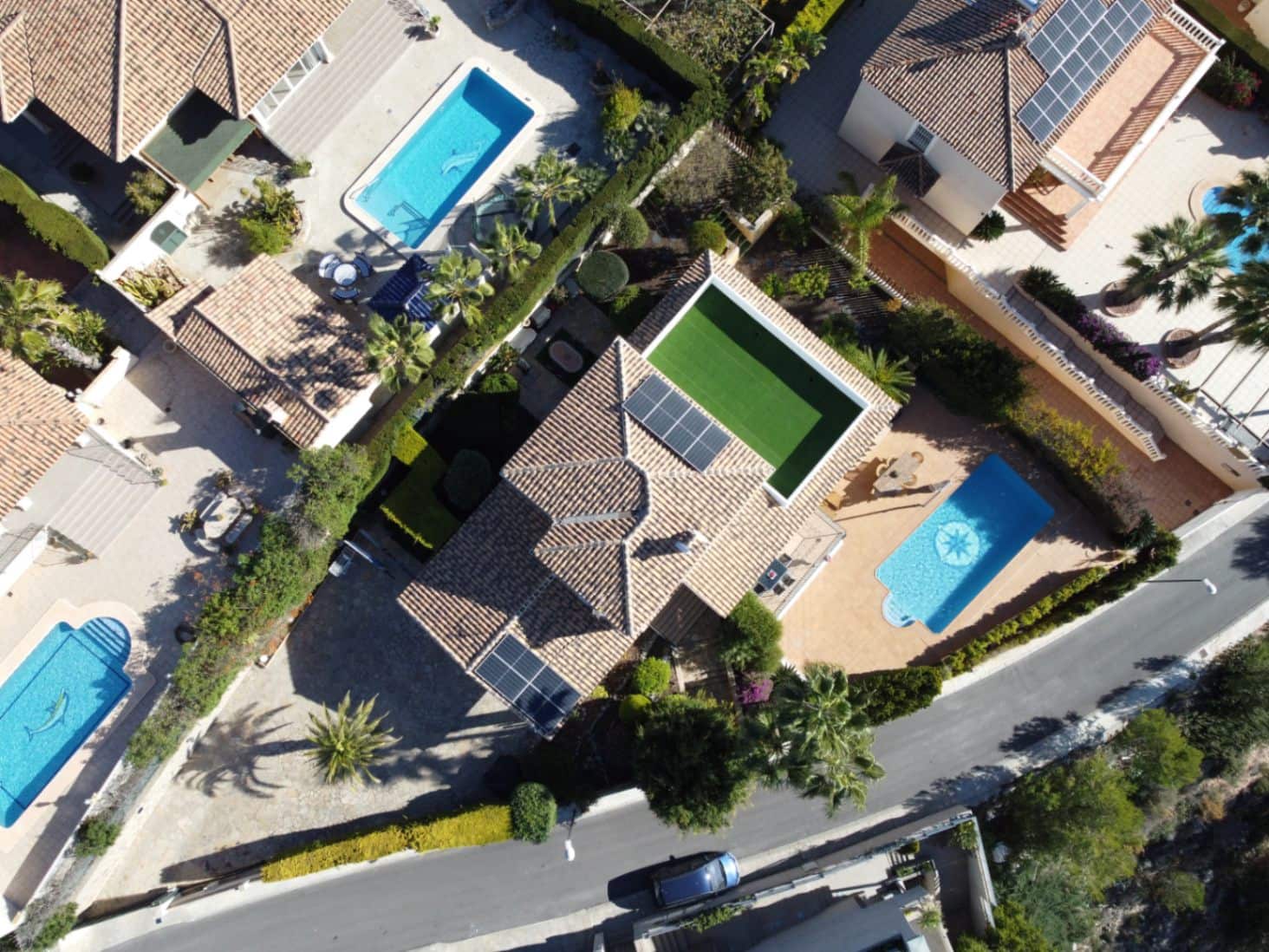 4 soveværelse Villa til salg i La Nucia med swimmingpool garage - € 765.000 (Ref: 8712294)