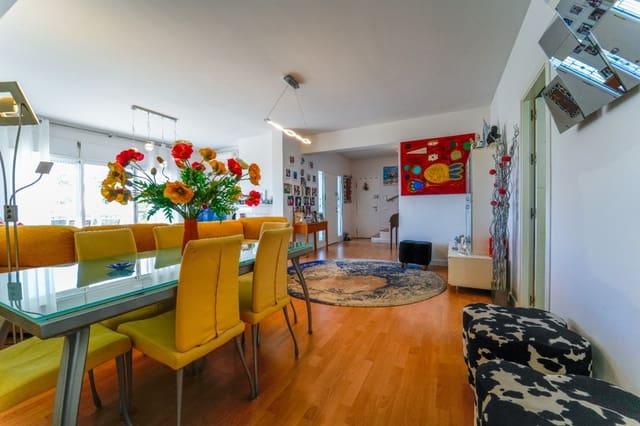 4 soverom Villa til salgs i La Nucia Pueblo  , La Nucia med svømmebasseng garasje - € 749 500 (Ref: 8712294)