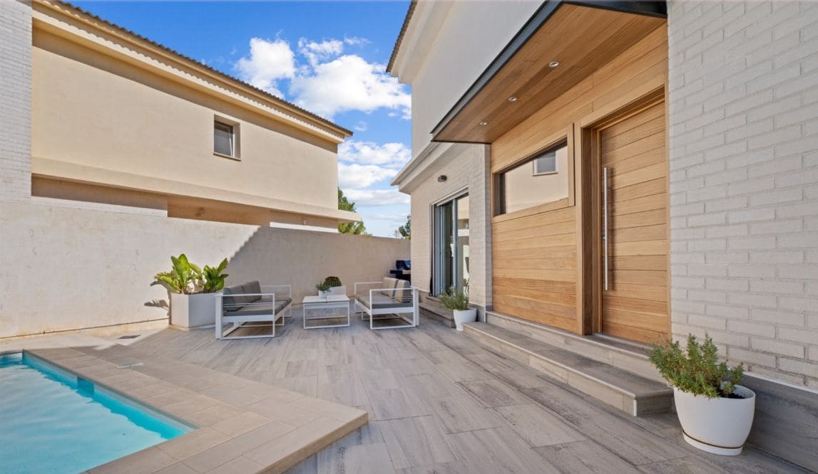 4 sovrum Semi-fristående Villa till salu i Alfaz del Pi / L'Alfas del Pi med pool garage - 599 000 € (Ref: 8728313)