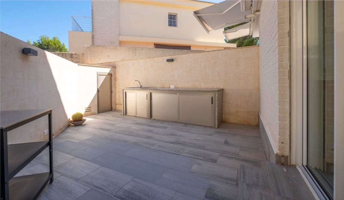 4 sovrum Semi-fristående Villa till salu i Alfaz del Pi / L'Alfas del Pi med pool garage - 599 000 € (Ref: 8728313)