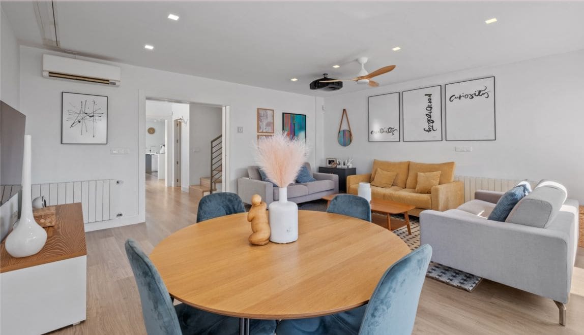 4 sovrum Semi-fristående Villa till salu i Alfaz del Pi / L'Alfas del Pi med pool garage - 599 000 € (Ref: 8728313)