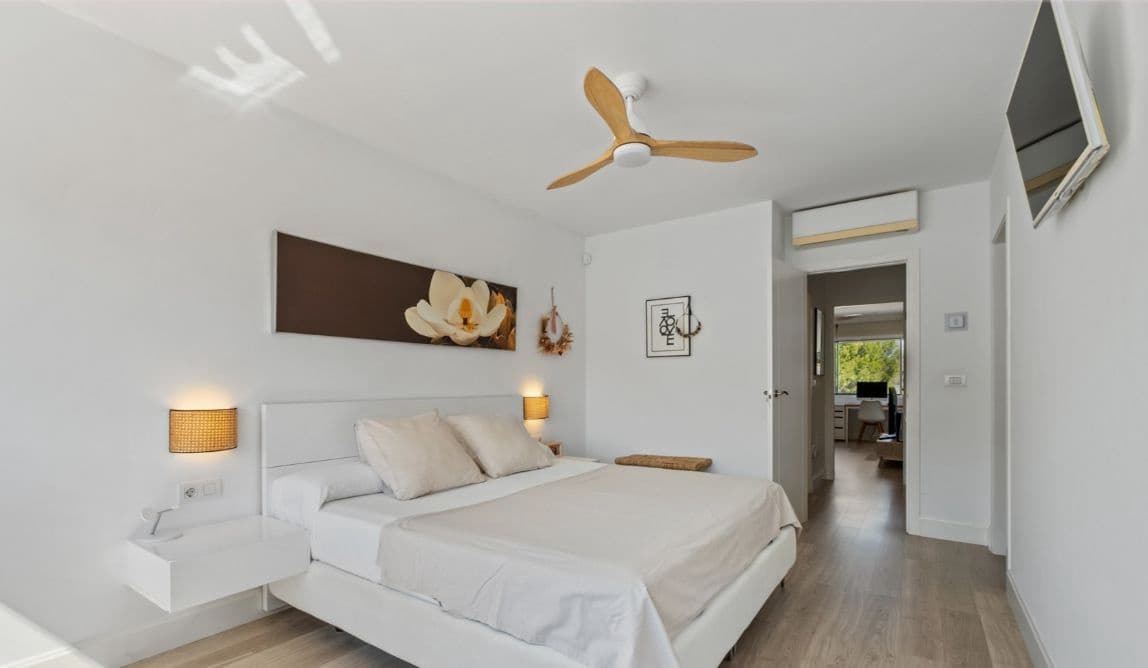 4 sovrum Semi-fristående Villa till salu i Alfaz del Pi / L'Alfas del Pi med pool garage - 599 000 € (Ref: 8728313)