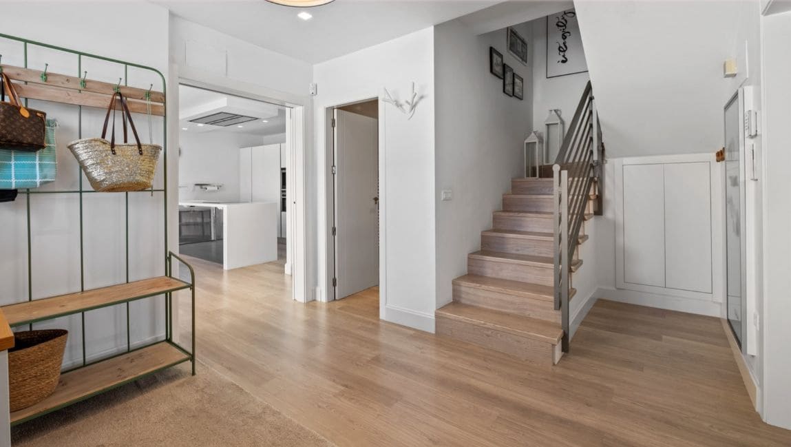 4 sovrum Semi-fristående Villa till salu i Alfaz del Pi / L'Alfas del Pi med pool garage - 599 000 € (Ref: 8728313)