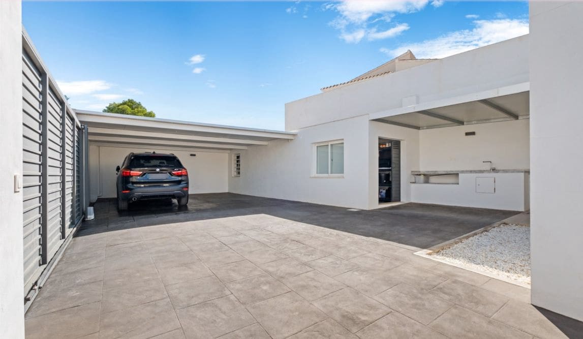 4 sovrum Semi-fristående Villa till salu i Alfaz del Pi / L'Alfas del Pi med pool garage - 599 000 € (Ref: 8728313)