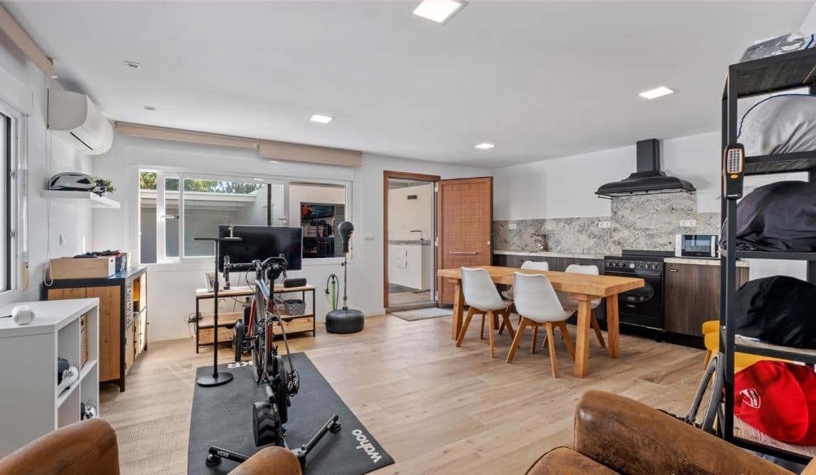 4 sovrum Semi-fristående Villa till salu i Alfaz del Pi / L'Alfas del Pi med pool garage - 599 000 € (Ref: 8728313)