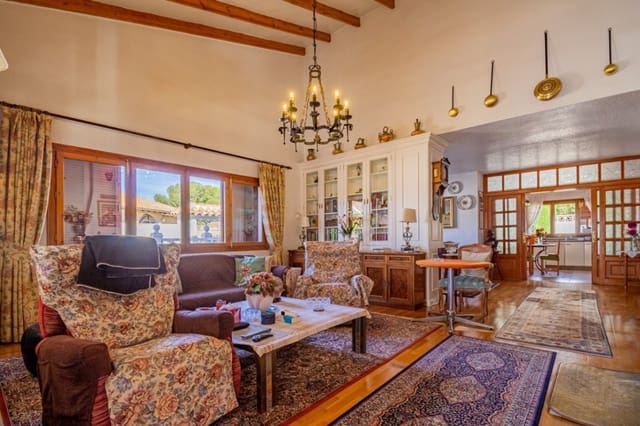 6 soverom Villa til salgs i Rincón de Loix, Benidorm med svømmebasseng garasje - € 745 000 (Ref: 8734722)