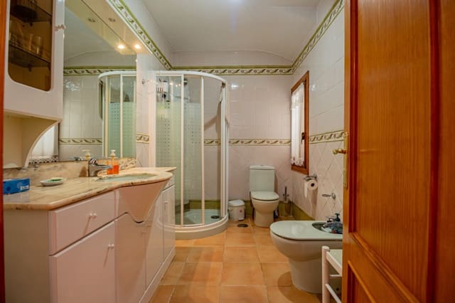 6 soverom Villa til salgs i Rincón de Loix, Benidorm med svømmebasseng garasje - € 745 000 (Ref: 8734722)